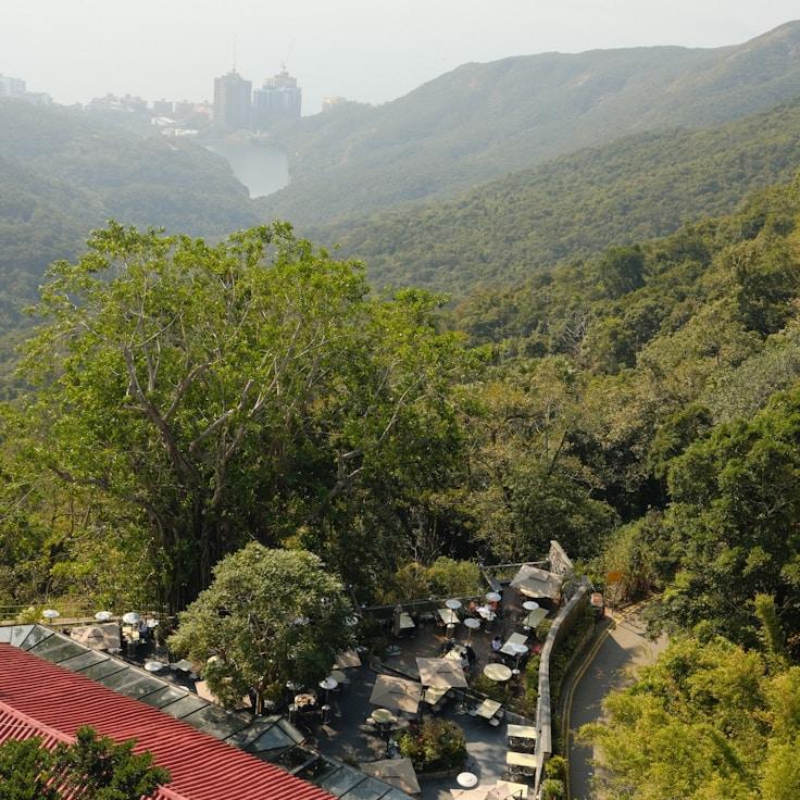 Family terraces and cafés for calm evenings in Porto